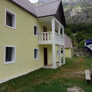 Bujtina Ahmetaj Lodge Valbone