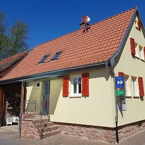 Ferienhaus Nr. 10 Ferienhaus Buergstadt